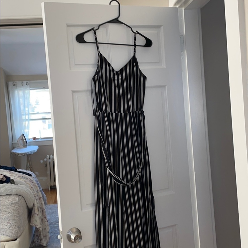 Super cute black and white romper